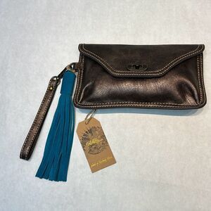 NEW Catchfly Clutch Wristlet Handbag Brushed Metallic Brown Leather Mini Purse